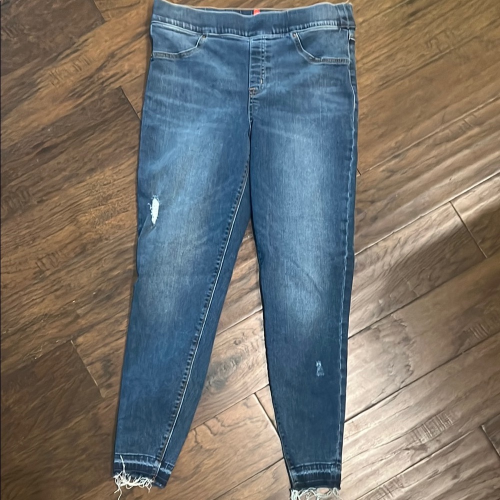 Spanx Pull On Elastic Jeans Distressed Large EUC